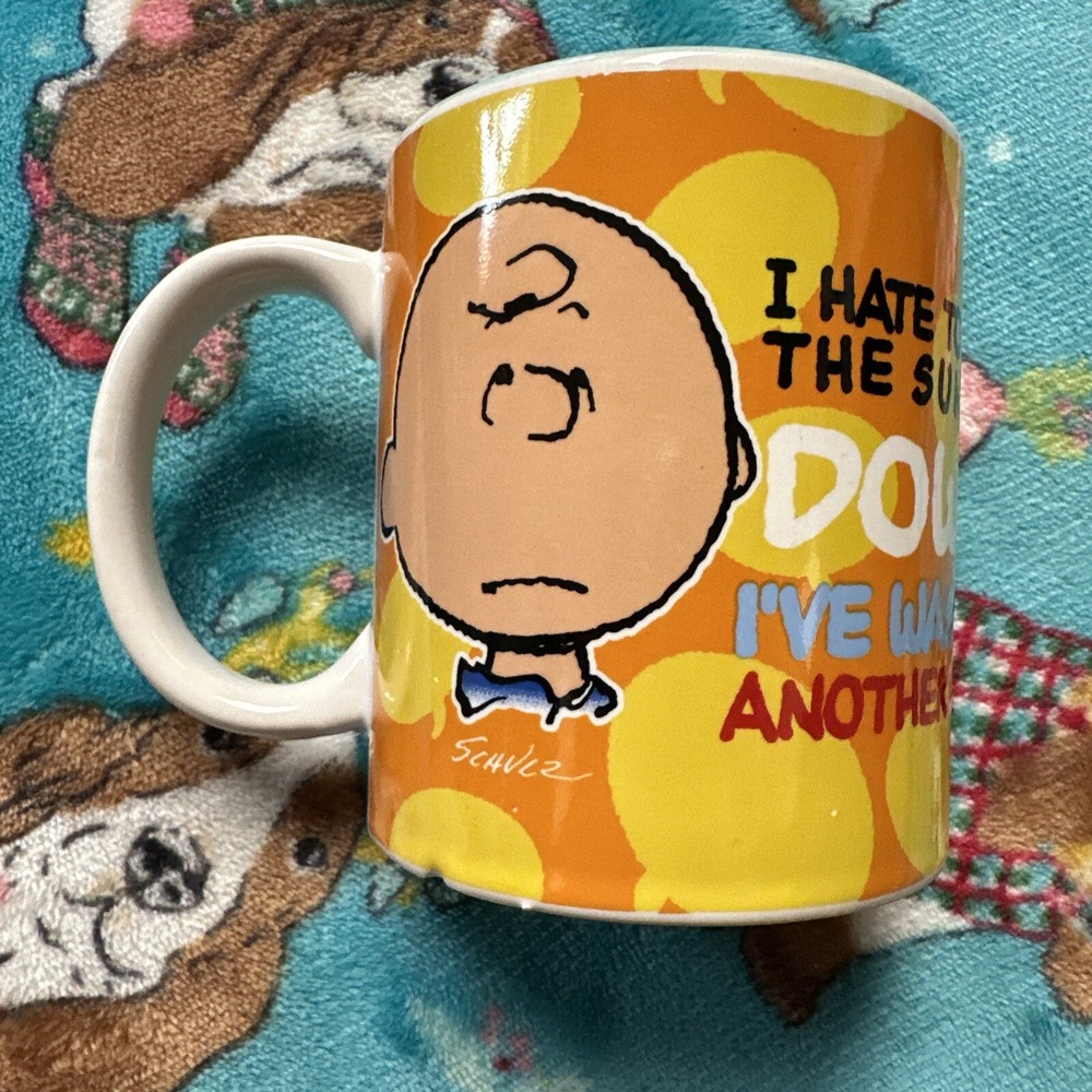 CHARLIE BROWN PEANUTS COFFEE MUG I HATE TO SEE THE SUN GO DOWN CARTOON